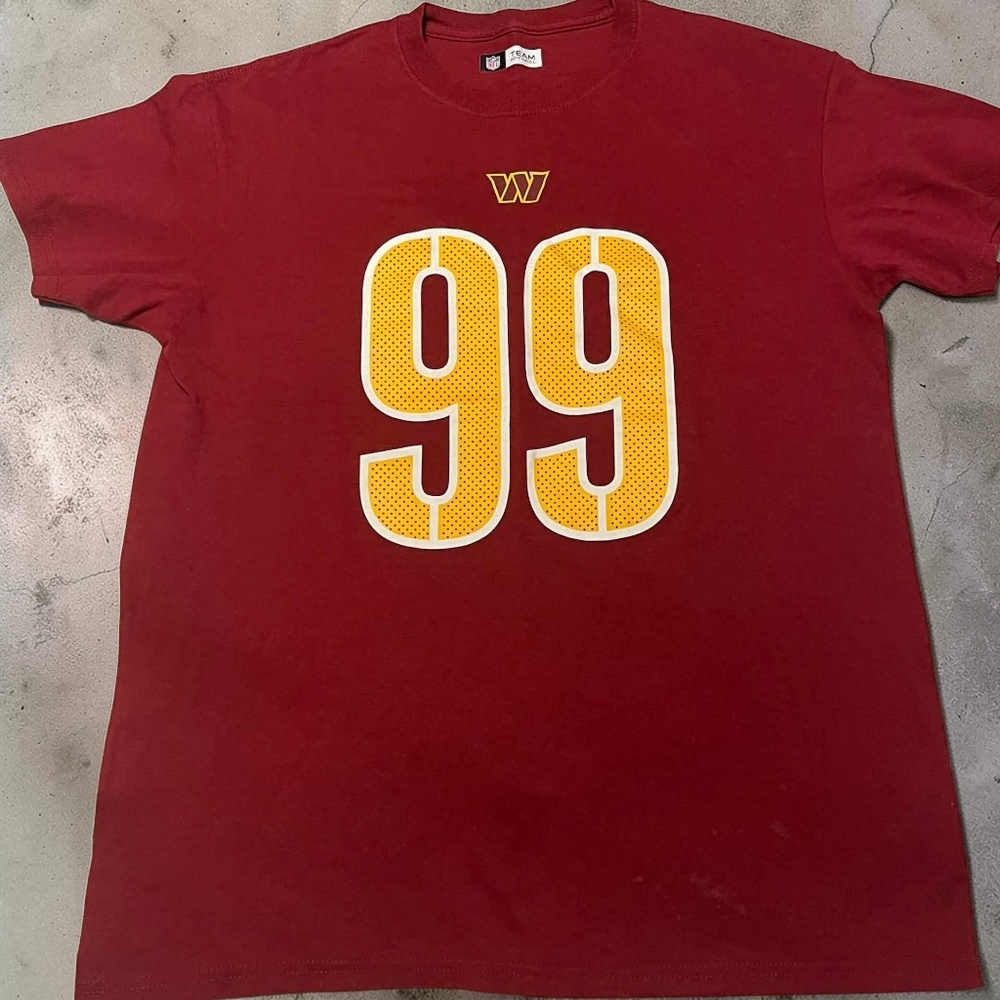 Chase Young #99 Washington Commanders NFL Team Apparel T-Shirt